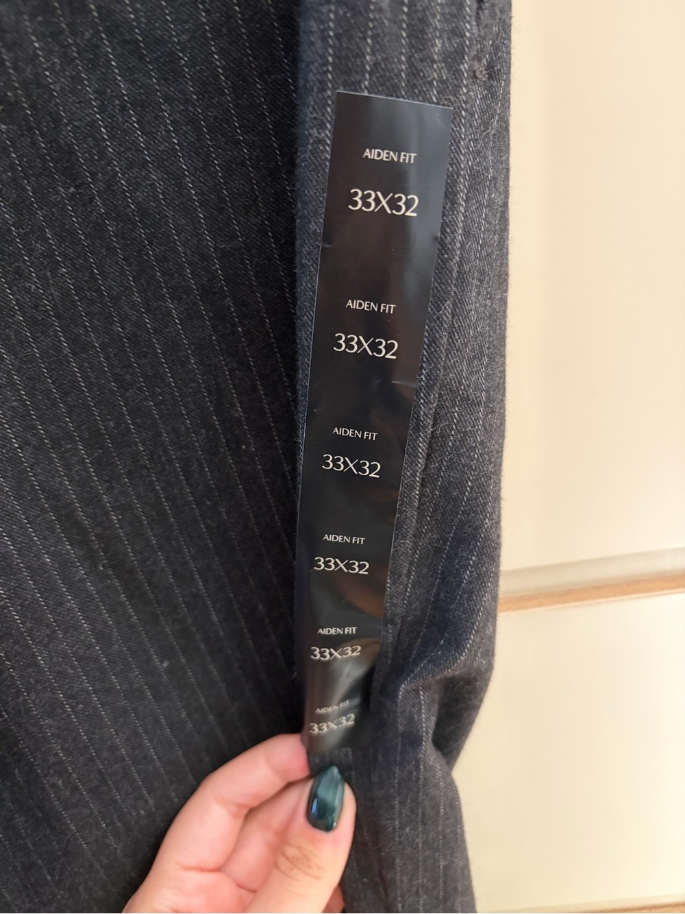 Banana Republic Size 33x32 Men's Pinstripe Stretch Dress Pants - Black NWT New - Picture 3 of 6